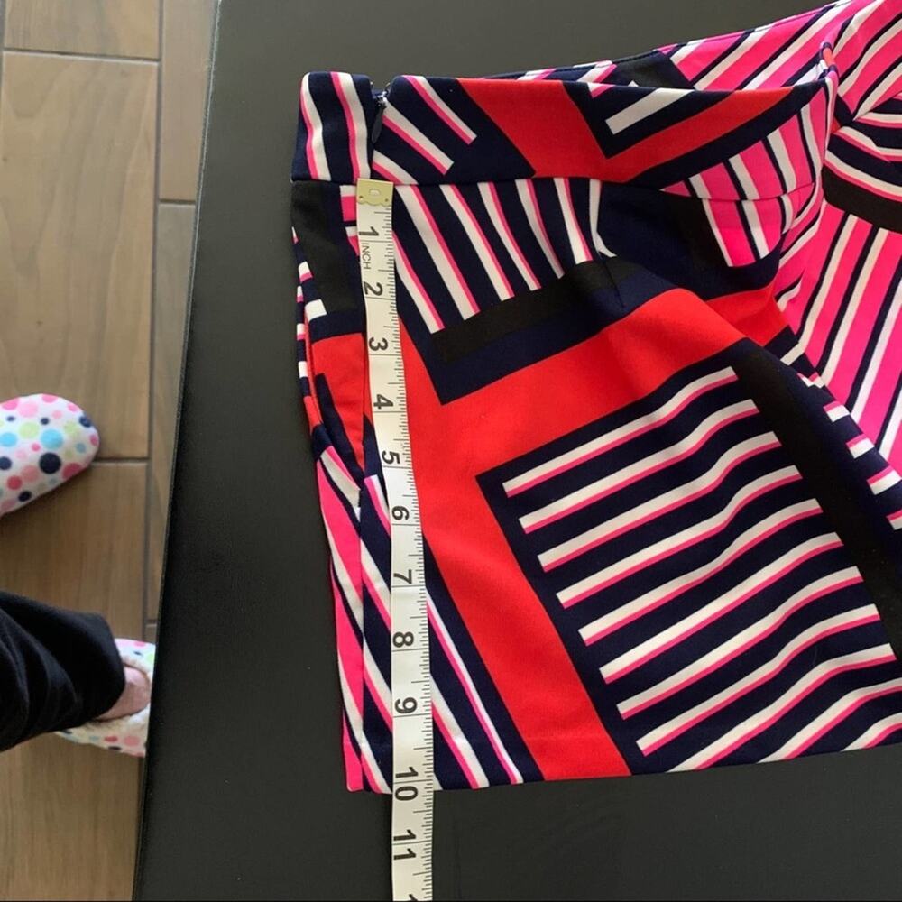 Express Red Multicolored Geometric Design Shorts … - image 3